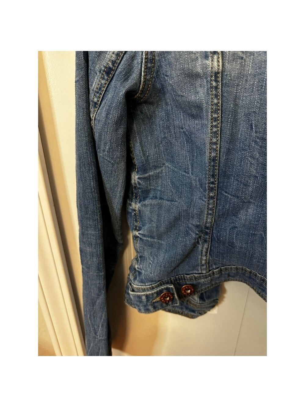 H&M Blue Denim Jean Jacket Size 6 EUC - Picture 7 of 7